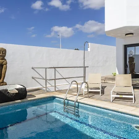 Atlantico - Planta Baja * Arrecife (Lanzarote)