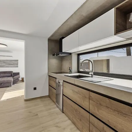 Atlantico - Planta Baja أرّاثيفي